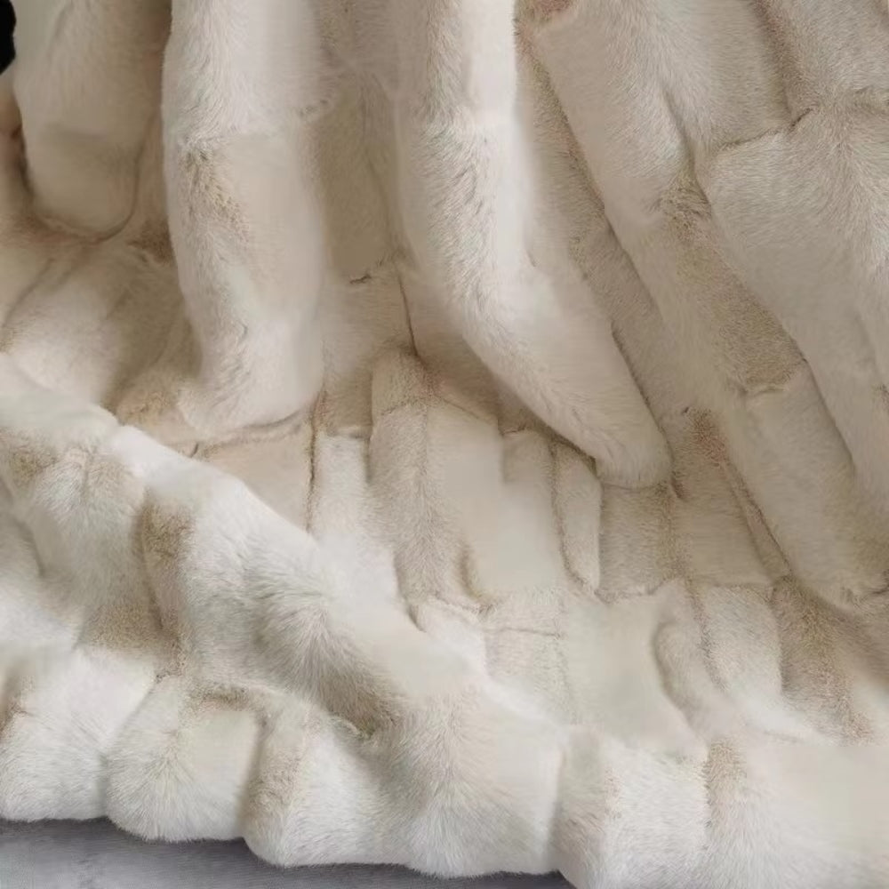 BowLift | Heavenly Retreat Faux Fur Blanket
