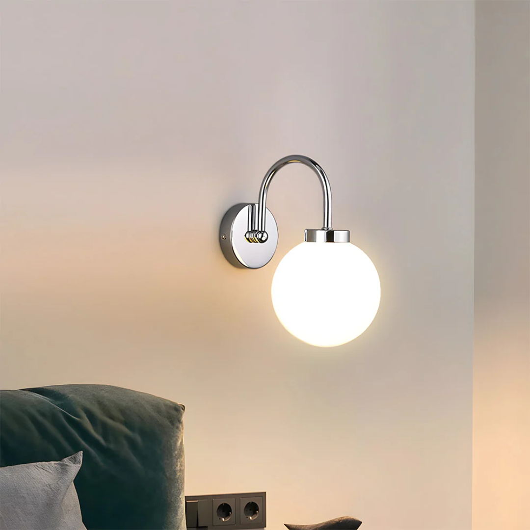 BowLift | Wall lamp with Glass Sphere