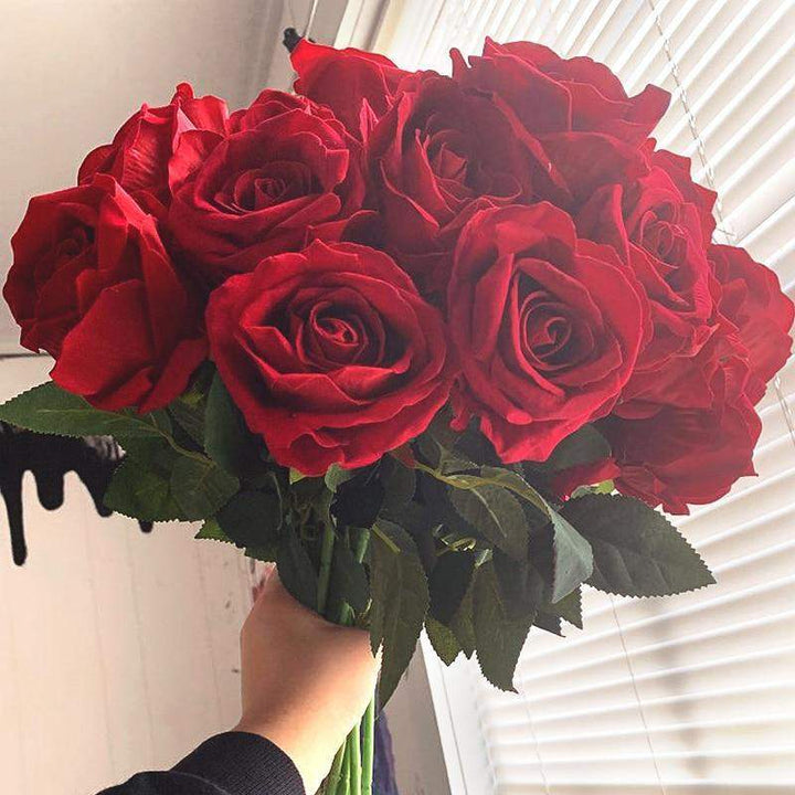 10 pieces silk roses Bowlift