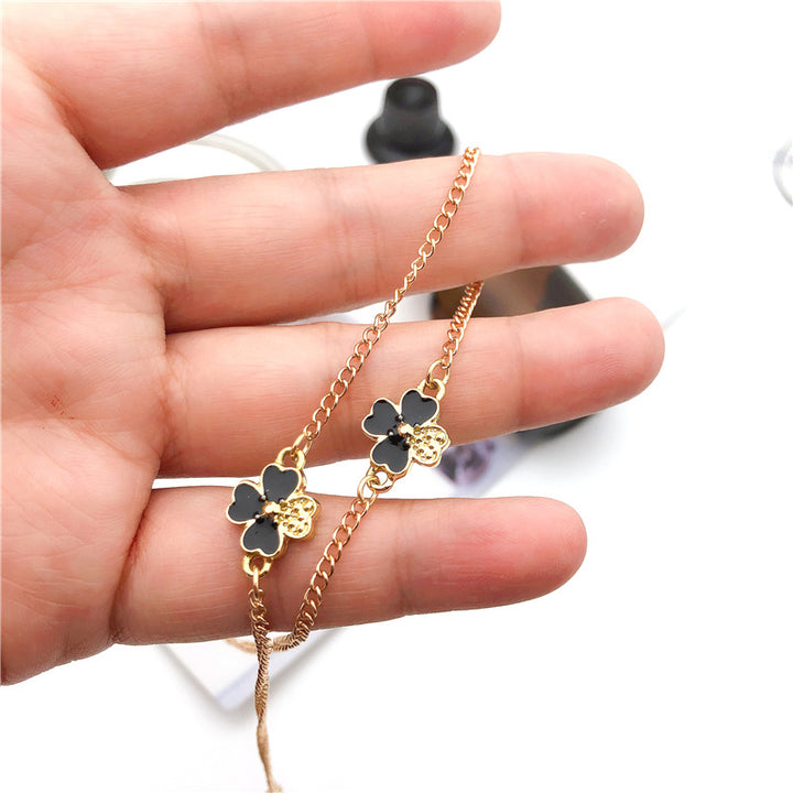 Elegant Floral Charm Eyewear Chain Bowlift