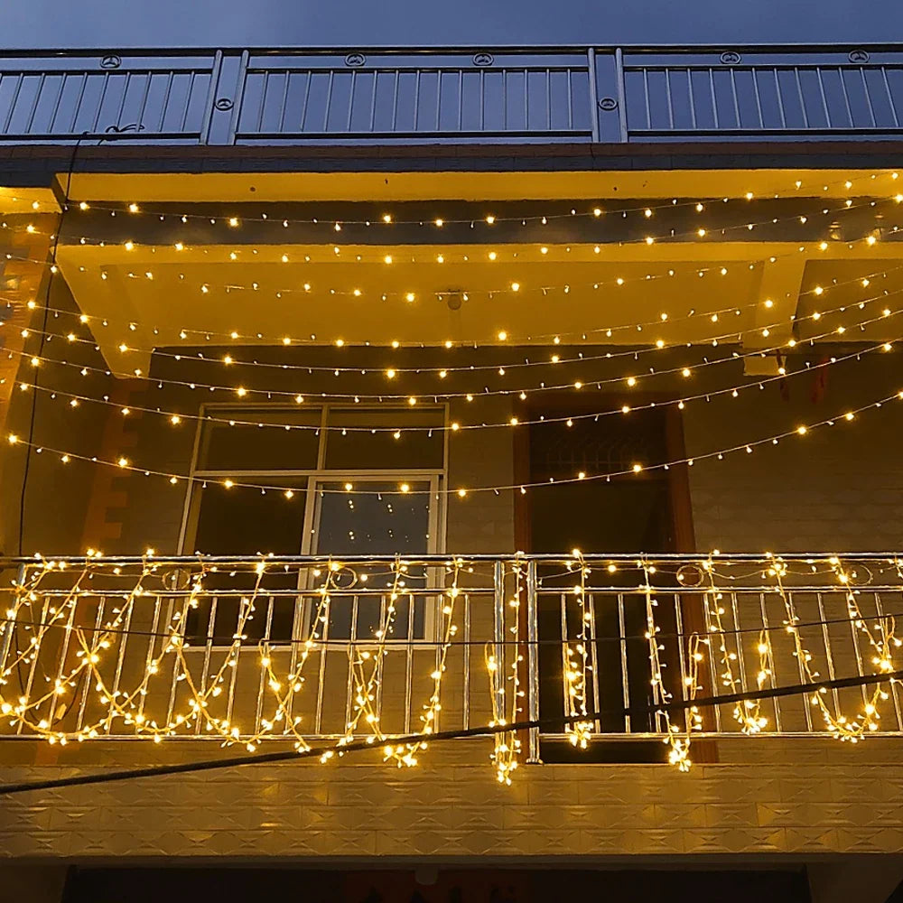 LED curtain light for outdoors – Waterproof fairy lights for garden, balcony, and terrace | Bowlift