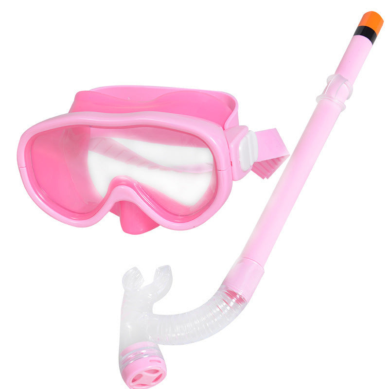 Snorkel mask with ergonomic fit and anti-fog technology Bowlift