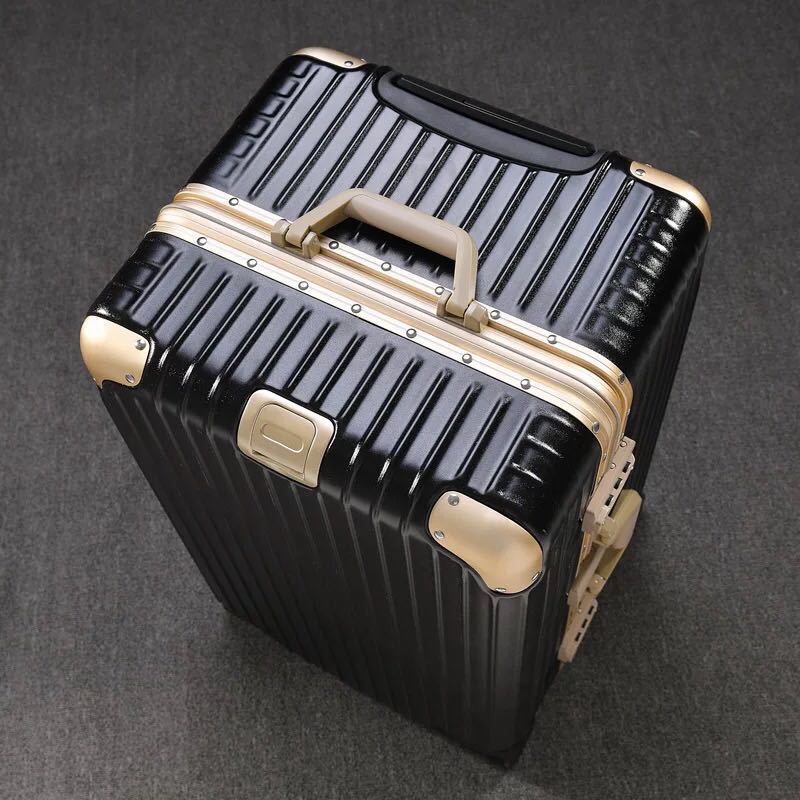 Durable Hard-Shell Travel Suitcase Bowlift