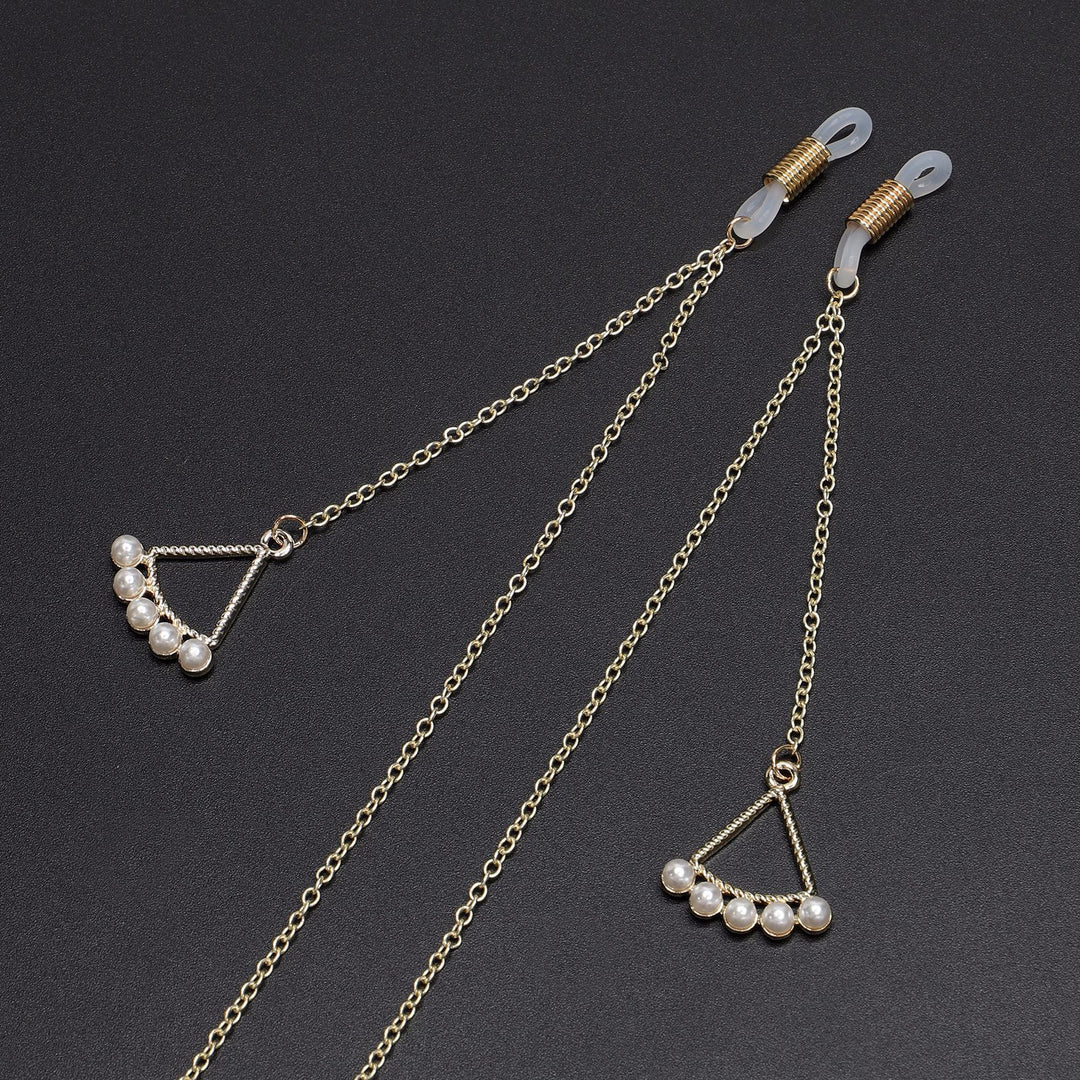 Elegant Triangle-Shaped Eyewear Chain Bowlift