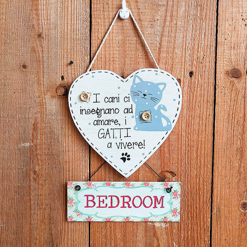 Decorative Heart-Shaped Cat Wall Plate