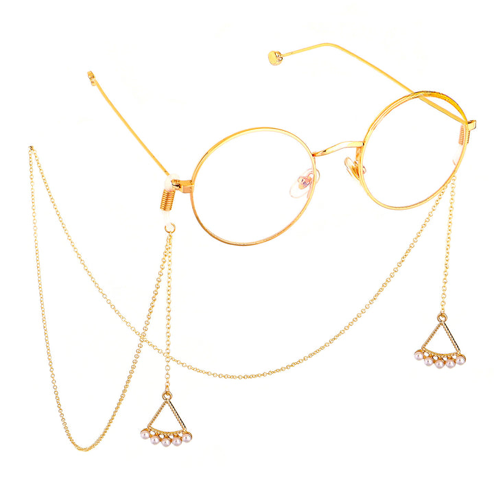 Elegant Triangle-Shaped Eyewear Chain Bowlift