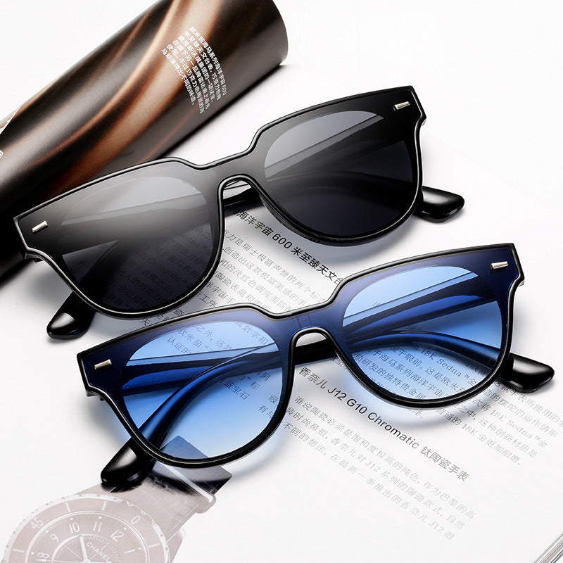 Women's fashionable cat-eye sunglasses with high-quality plastic frame Bowlift