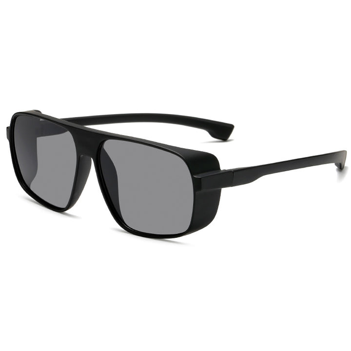 Women's sporty sunglasses with a sturdy frame and polarized lenses Bowlift