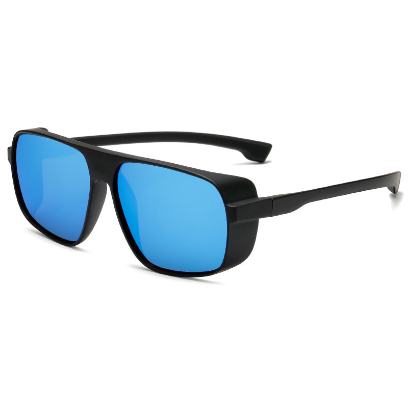 Women's sporty sunglasses with a sturdy frame and polarized lenses Bowlift