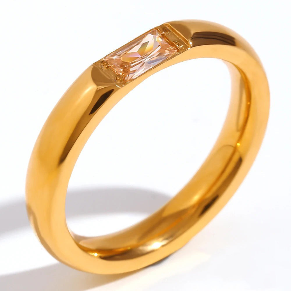 BowLift | 18k Baguette Cut Birthstone Ring