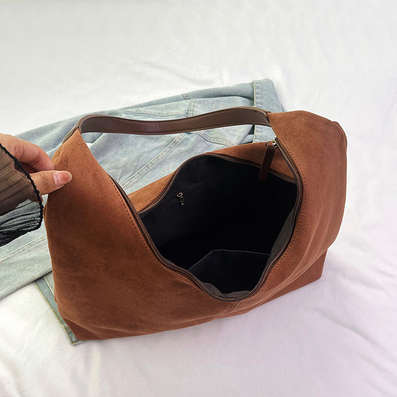 BowLift | Suede messenger bag with large capacity
