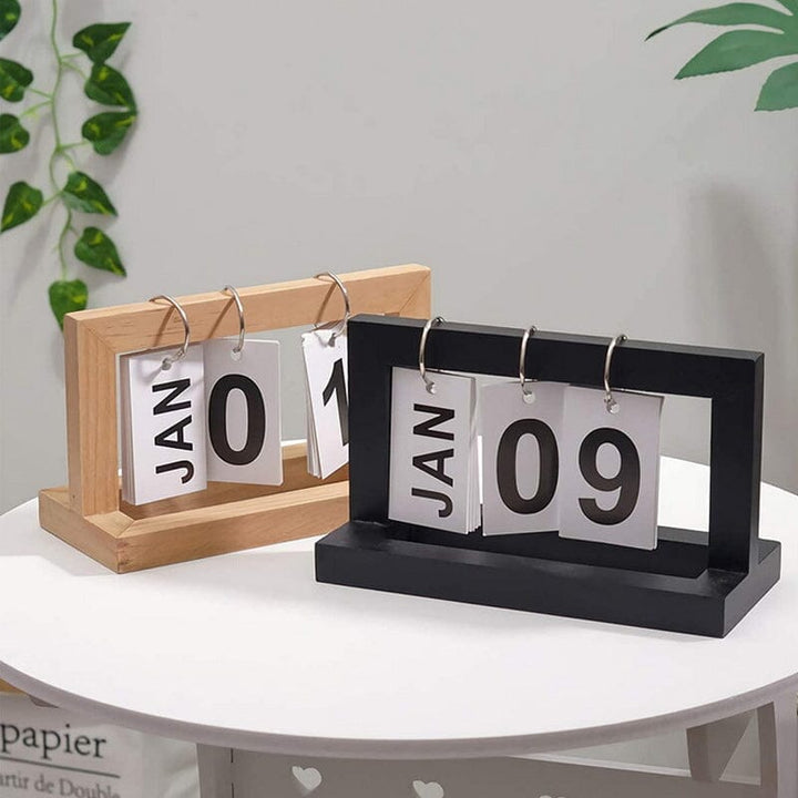 Dutch Teak Wood Desktop Calendar | Bowlift
