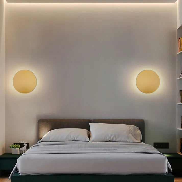 BowLift | Round Wall Lamp in Modern Design