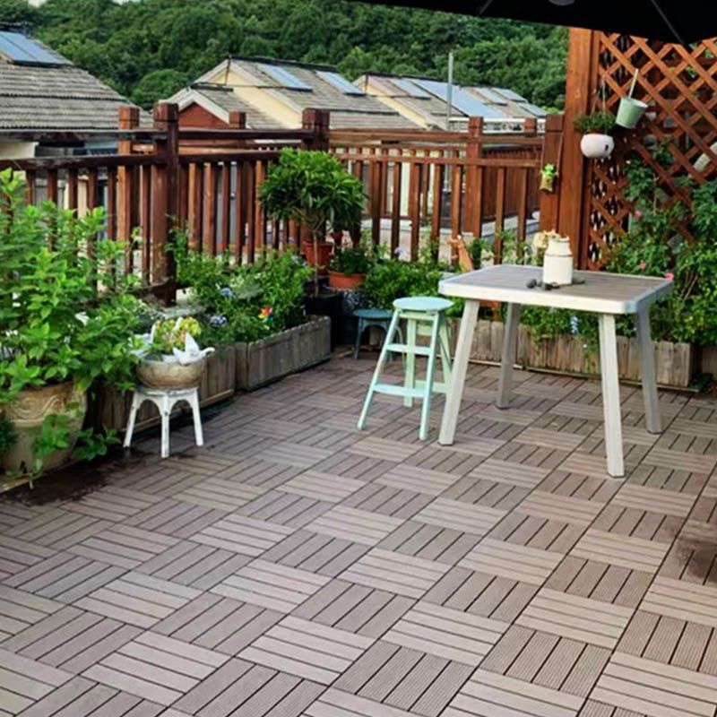 BowLift | Classic wooden tiles for garden patio flooring to lay