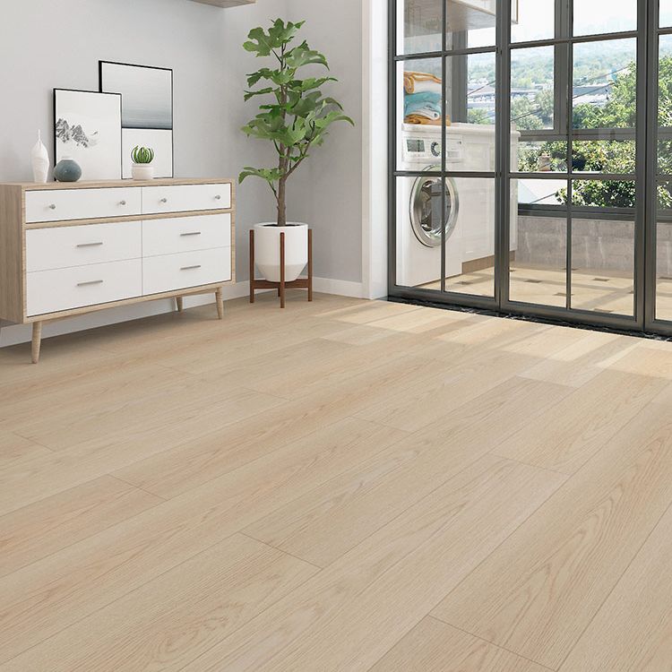 BowLift | Contemporary Laminate Floor Light Color Wood Laminate Floor