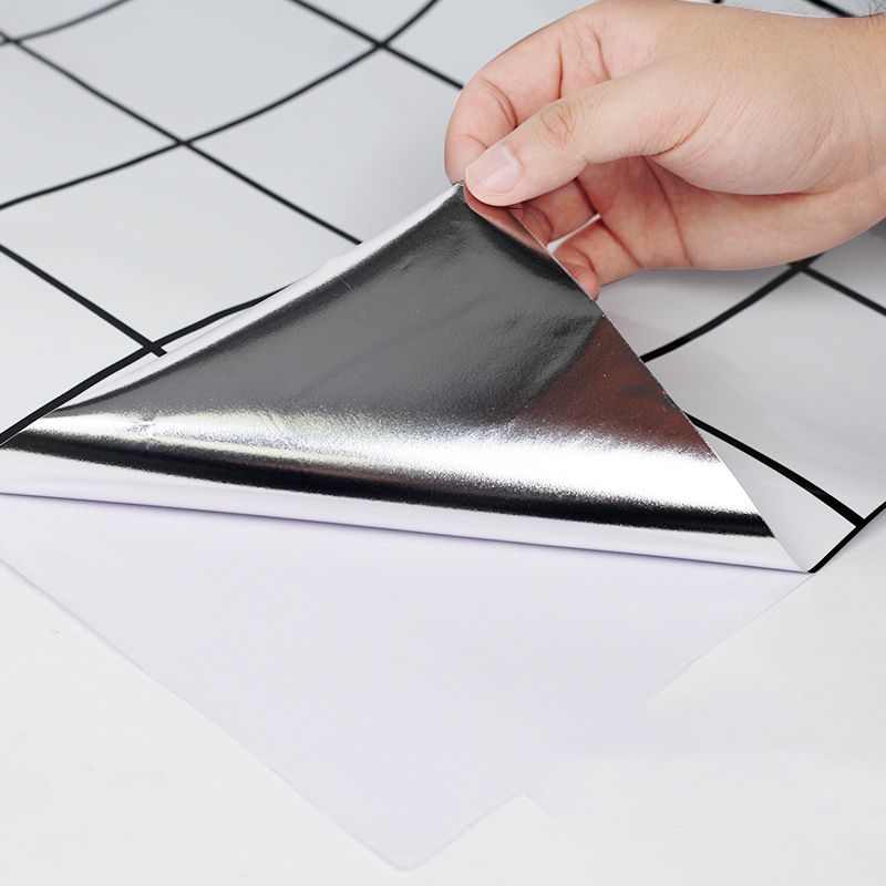 BowLift | Modern Peel and Stick Back Wall Tiles Made of Plastic Wallpaper for the Kitchen