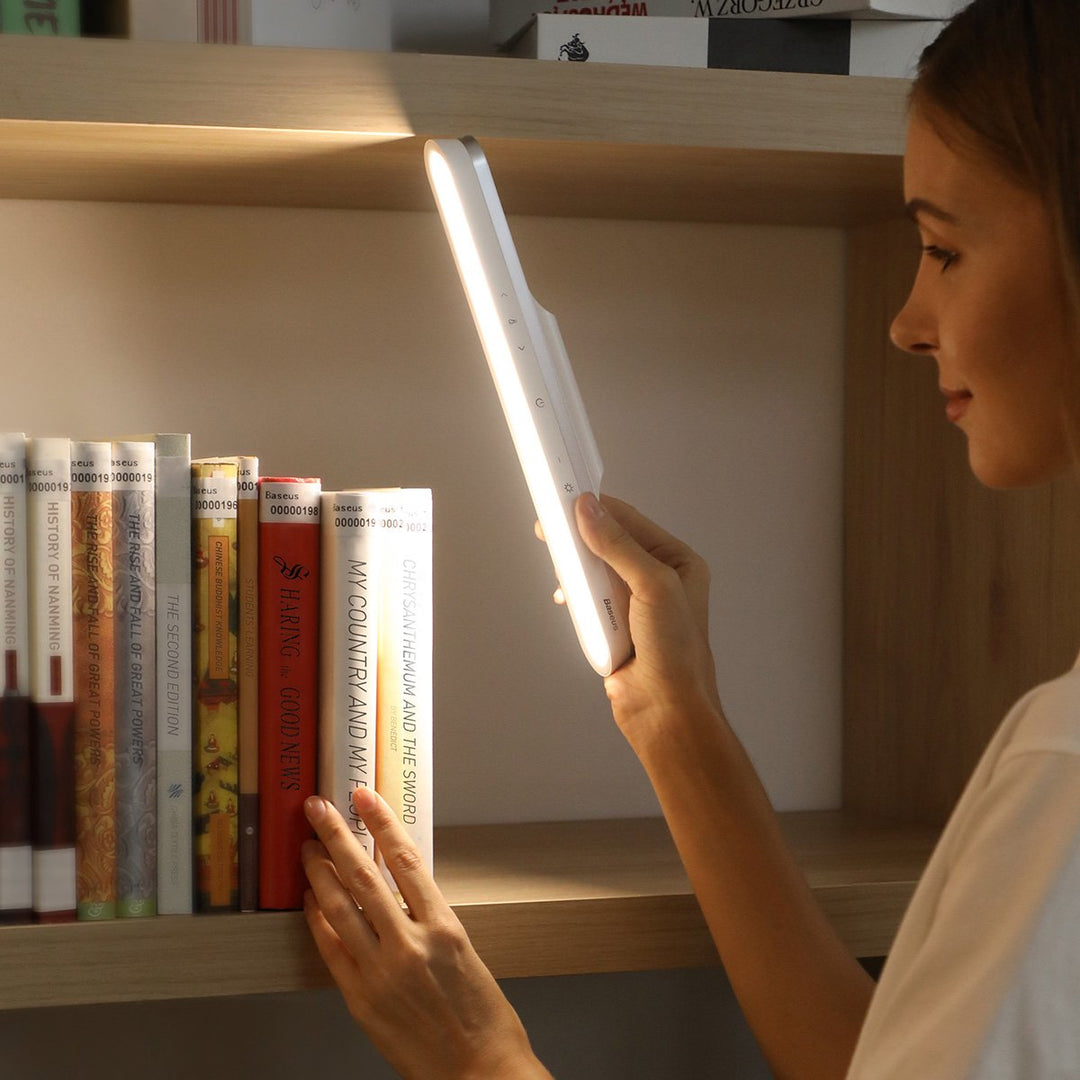 BowLift | GlowLine – Minimalistic LED Light Bar with Innovative Functionality