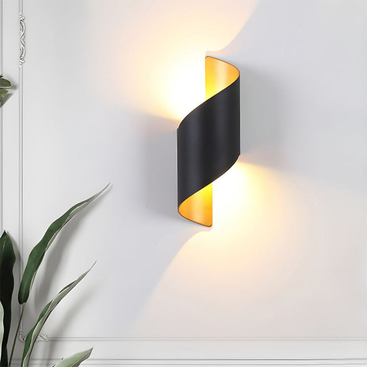 BowLift | LED Wall Light with Minimalist Aluminum Design