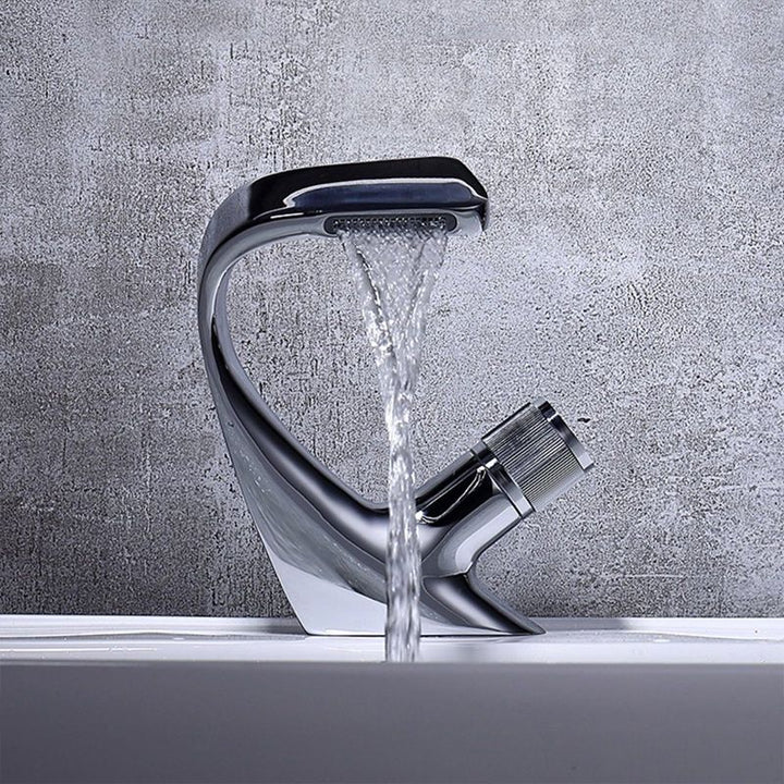 BowLift | Contemporary Container Copper Brass Knob Handle Low Arch Container Faucet