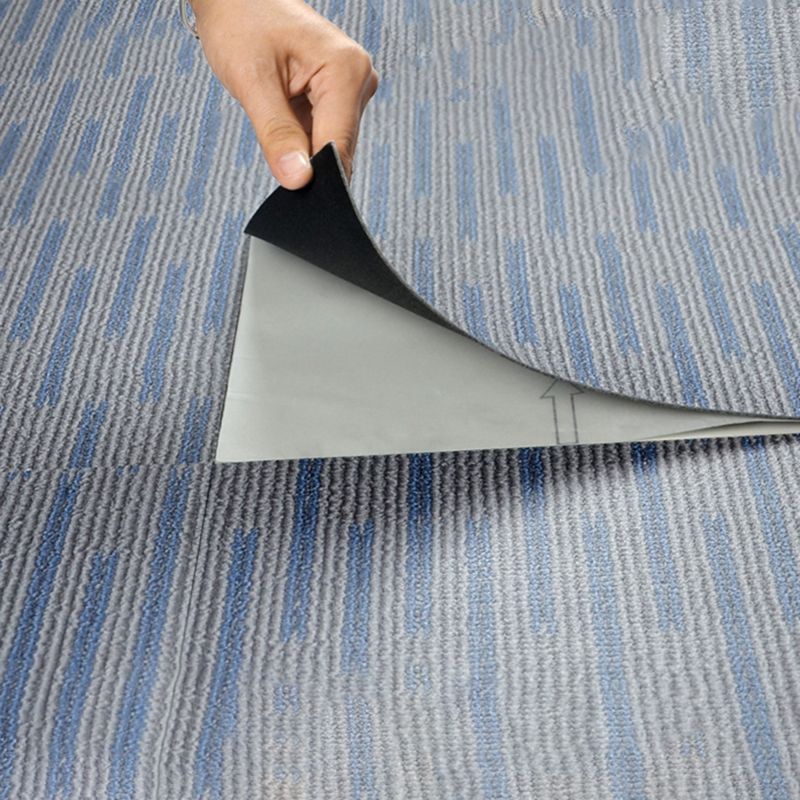 BowLift | Scratch-resistant plastic floor Waterproof peel & stick floor tiles