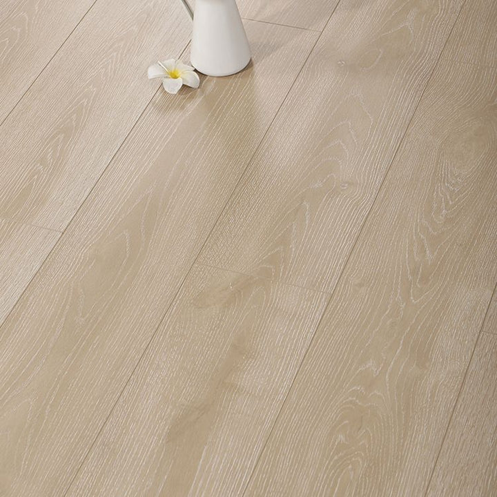 BowLift | Contemporary Laminate Floor Light Color Wood Laminate Floor