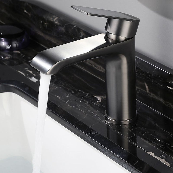 BowLift | Single handle faucets Glam Style sink faucets for the bathroom