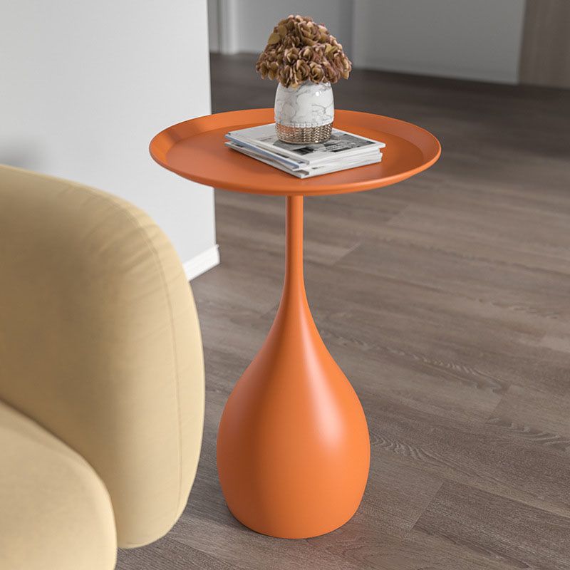 BowLift | Beef Metal Table with Base Medieval Side Table in Modern Style
