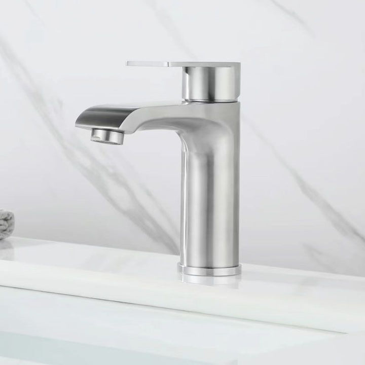 BowLift | Single handle faucets Glam Style sink faucets for the bathroom