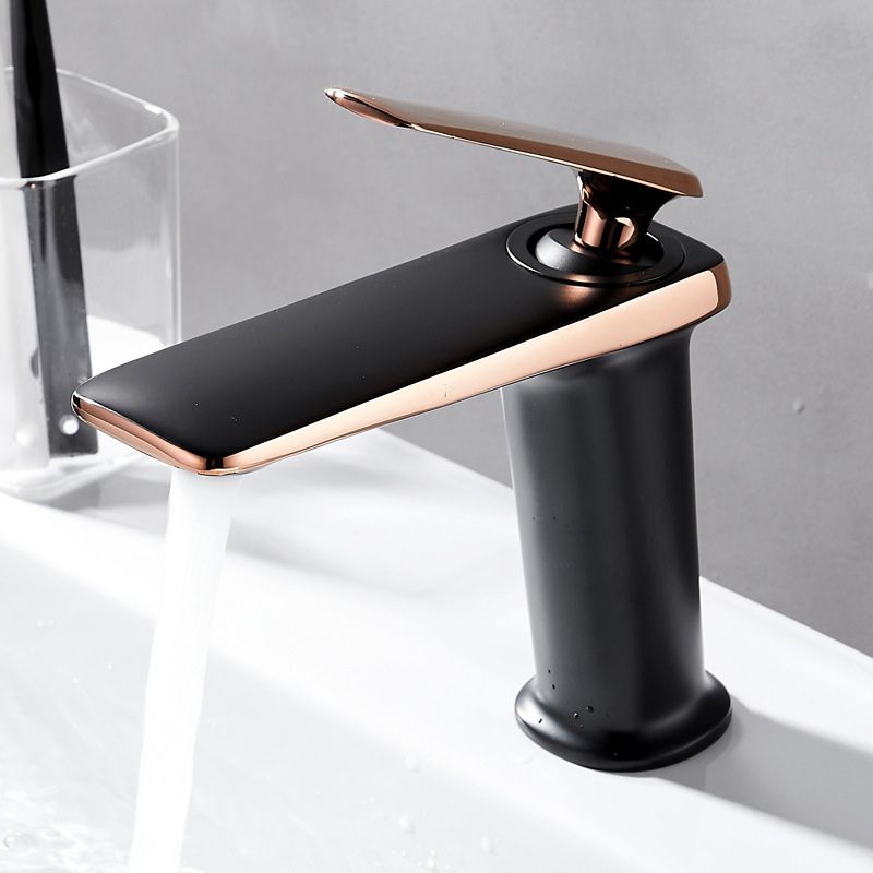 BowLift | Single Hole Sink Faucet 6.69" H Modern Luxury Sink Faucet