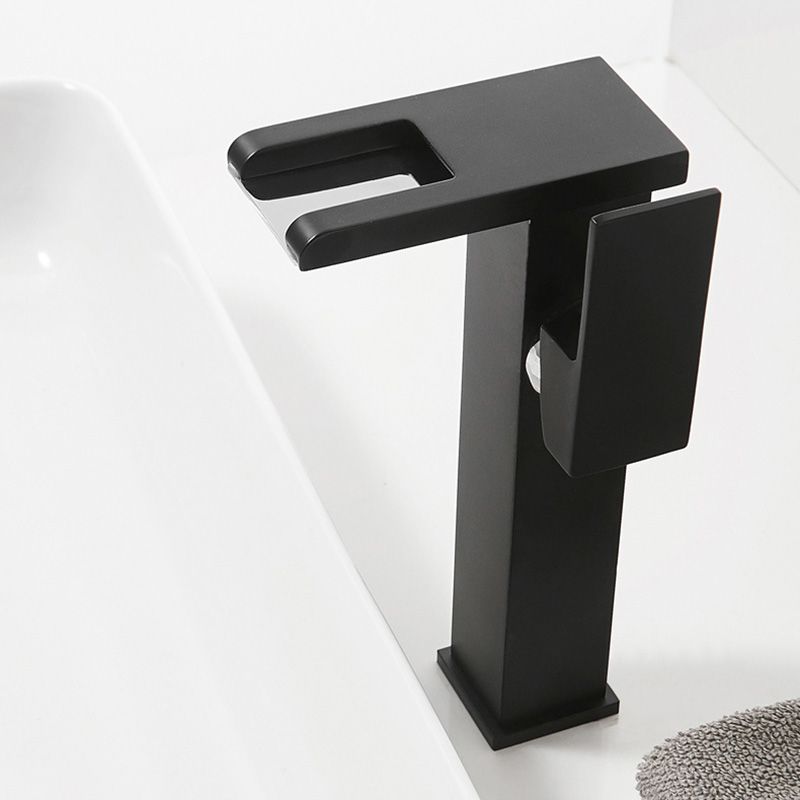 BowLift | Modern basin mixer single lever sink faucet
