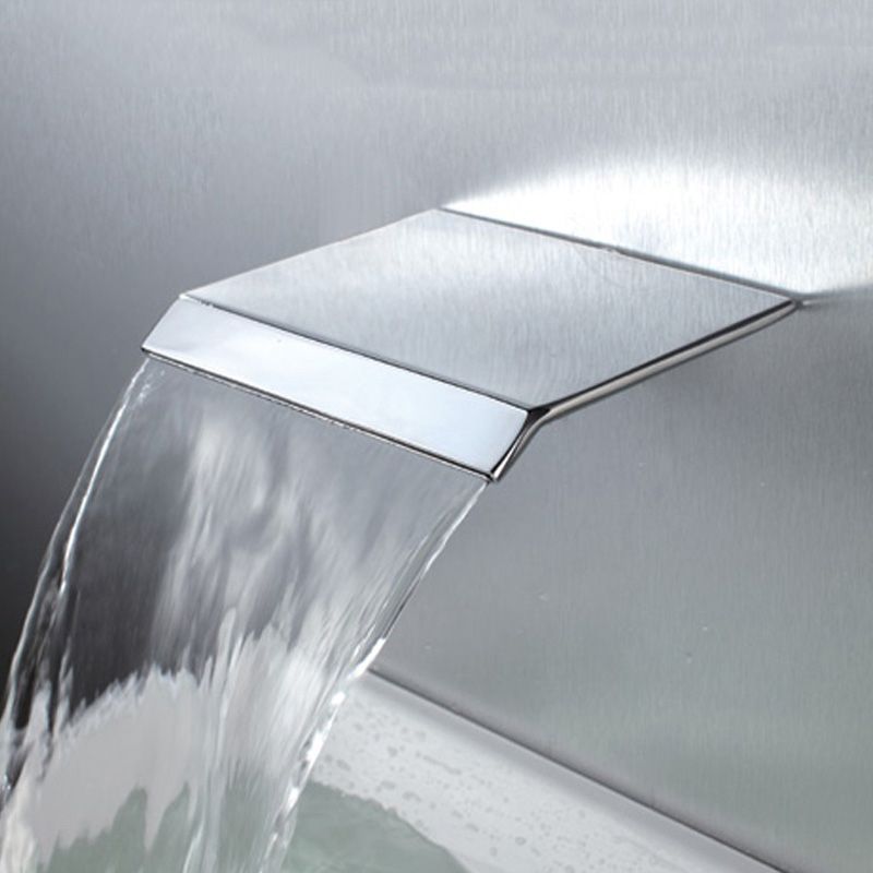 BowLift | Modern Wall-Mounted Bathroom Faucet Low Arc Solid Brass Faucet