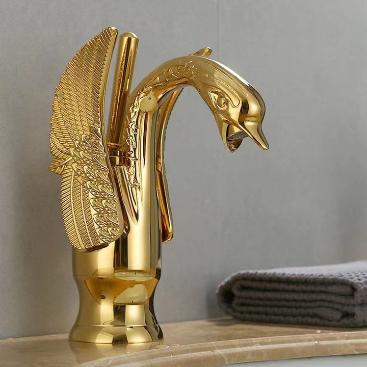BowLift | Full brass bathroom sink faucet hot and cold water single lever sink faucet