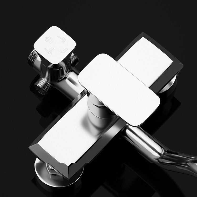 BowLift | Modern print-balanced converter faucet shower head shower fitting on the wall