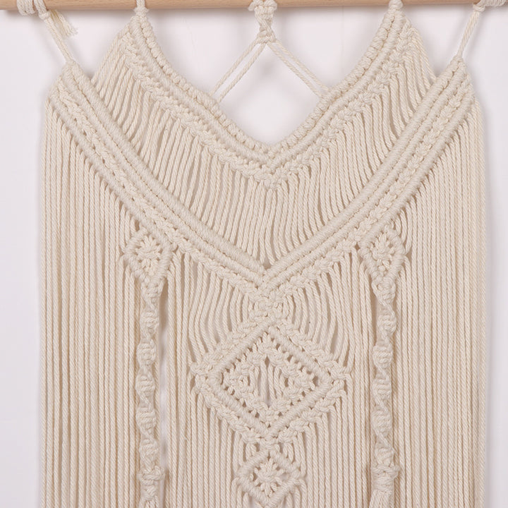 Hand-knotted wall hanging Bowlift