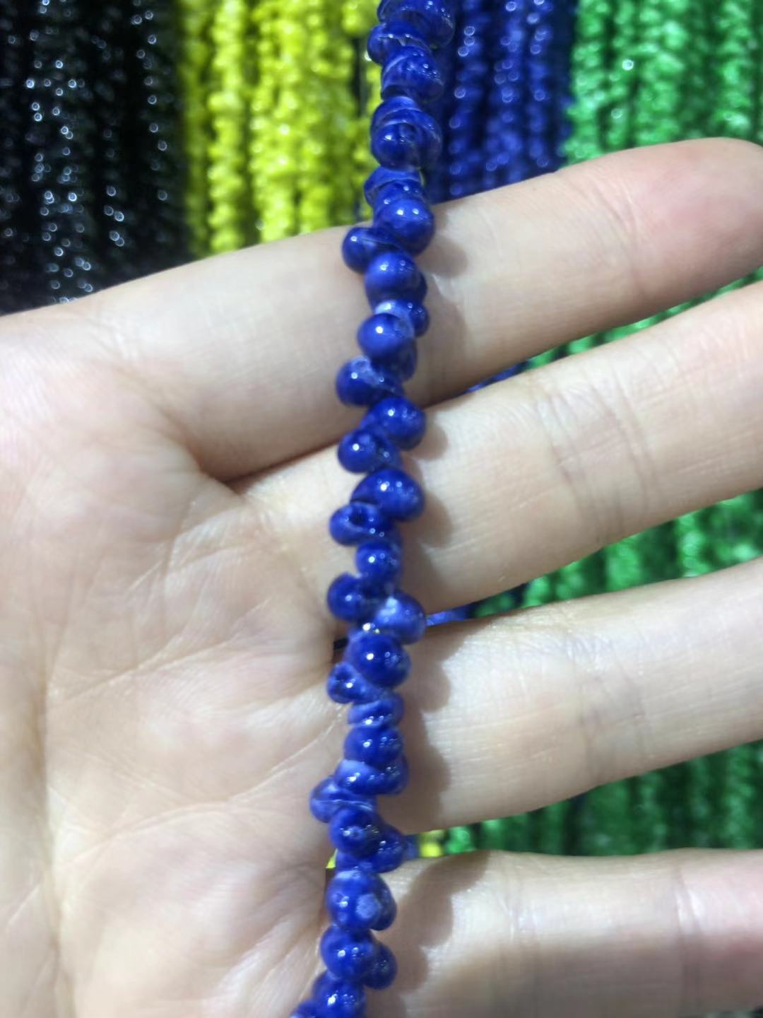 Beaded Eyewear Chain Bowlift