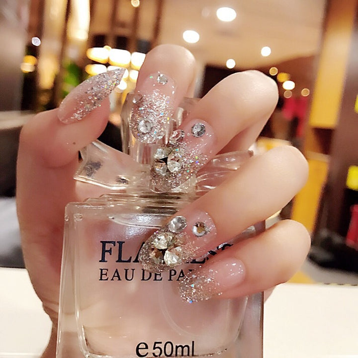 Artificial nails with delicate floral decorations Bowlift