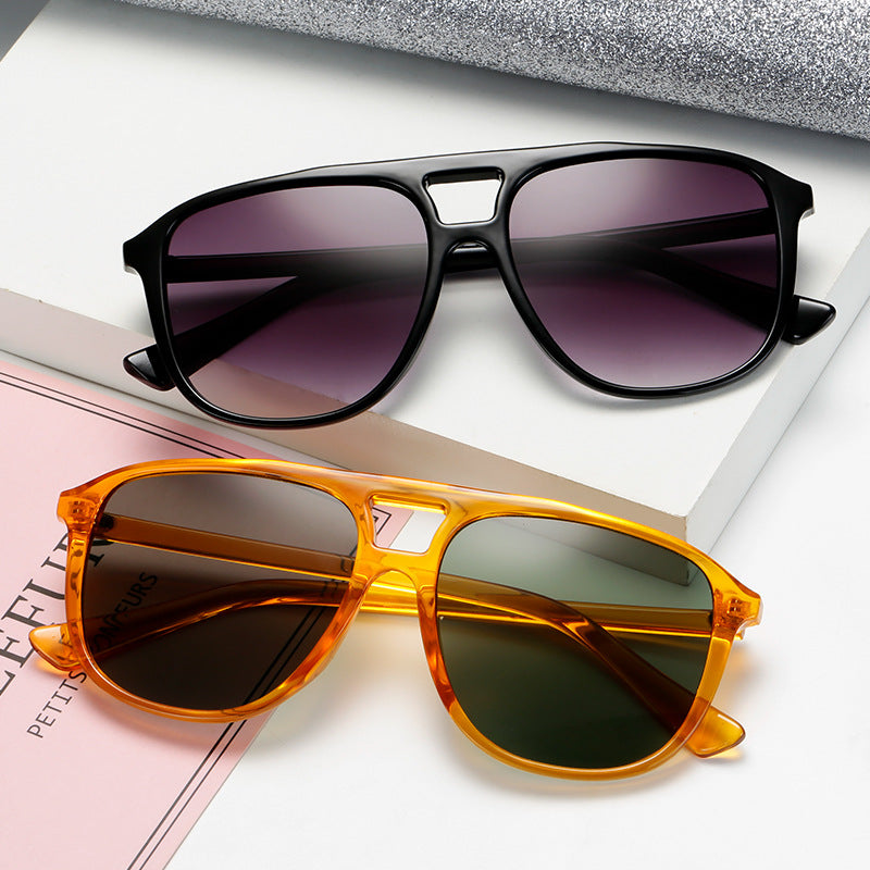 Women’s Fashion Sunglasses in Modern Design Bowlift