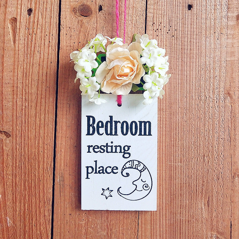 Decorative Bedroom Sign with Floral Accents