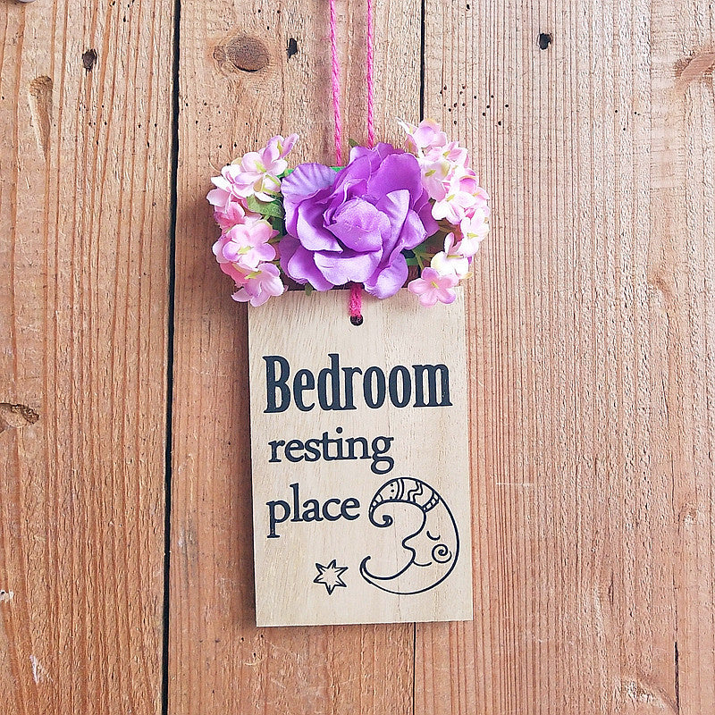 Decorative Bedroom Sign with Floral Accents