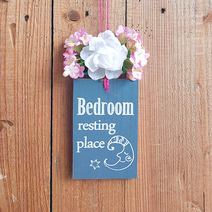 Decorative Bedroom Sign with Floral Accents