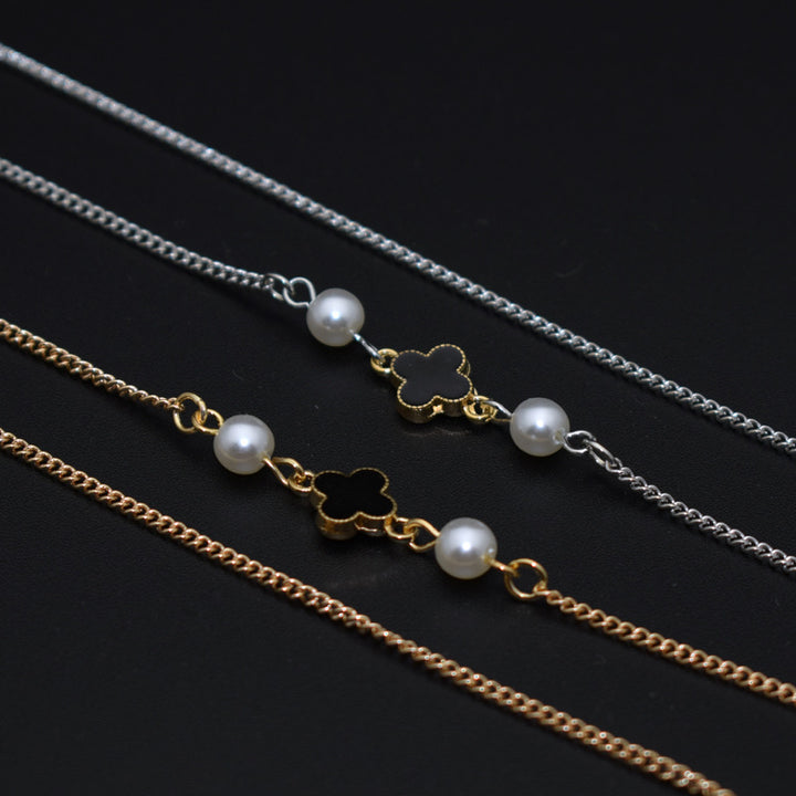 Elegant Layered Eyewear Chain Bowlift