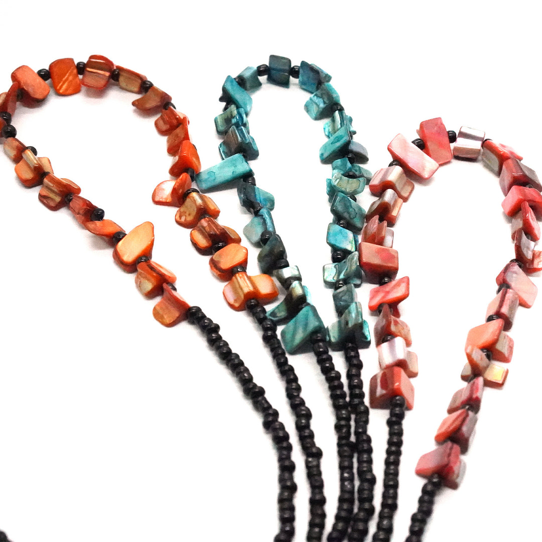 Artisan Beaded Glasses Chain Bowlift