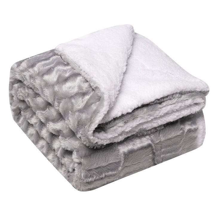 Women's luxurious cuddly blanket made of soft microfiber fabric Bowlift