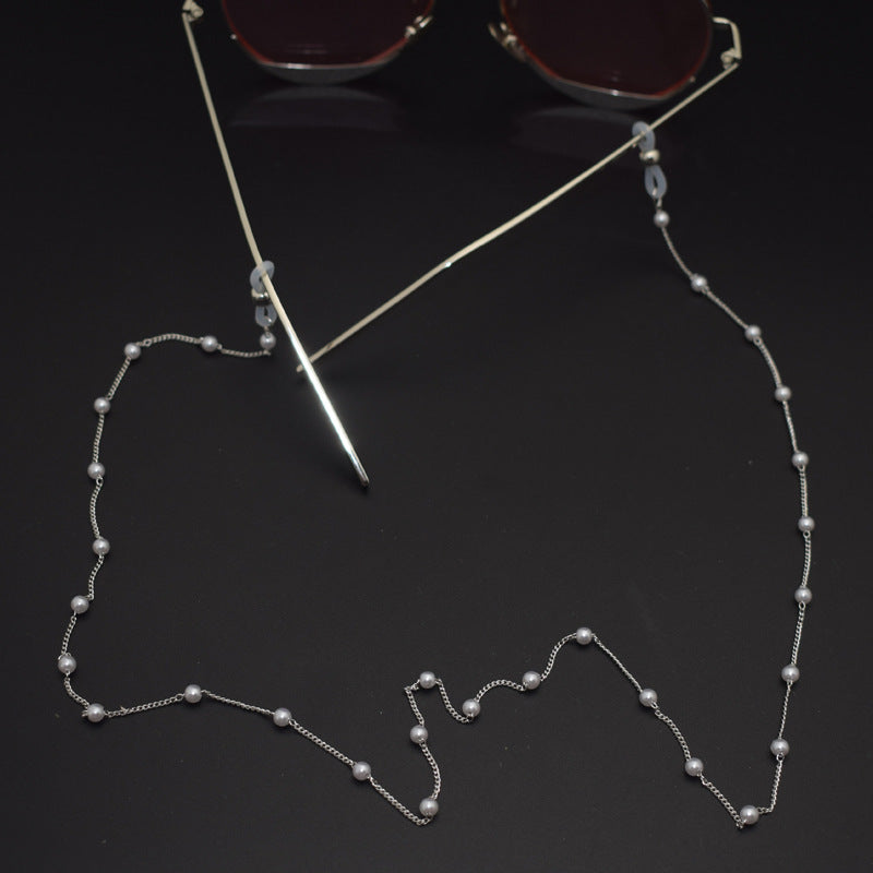 Elegant Multi-Strand Pearl Eyewear Chain Bowlift