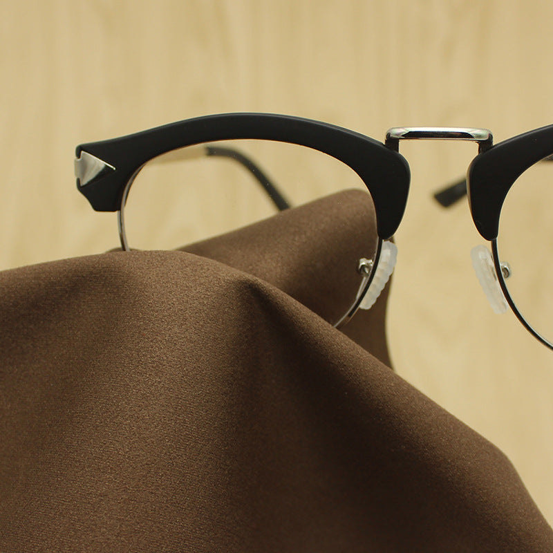 Protective Eyewear Pouch Bowlift