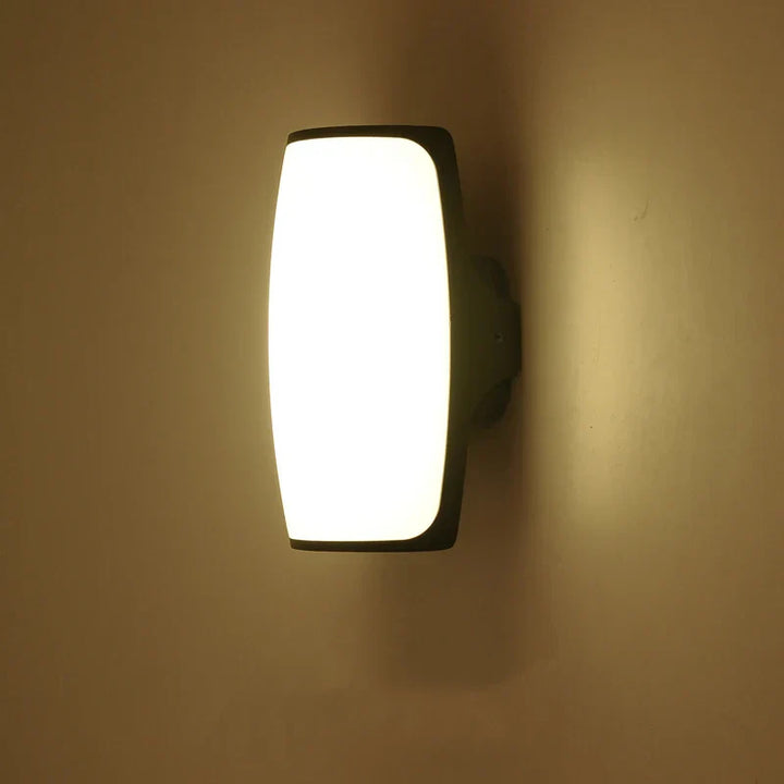 Waterproof LED Wall Light for Outdoors – Energy-Efficient Lighting for Garden and Terrace | Bowlift