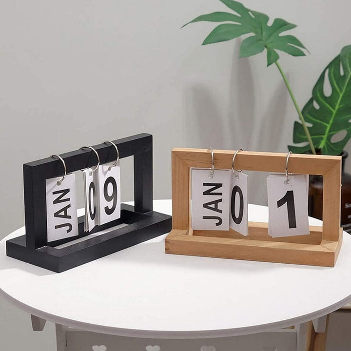 Dutch Teak Wood Desktop Calendar | Bowlift