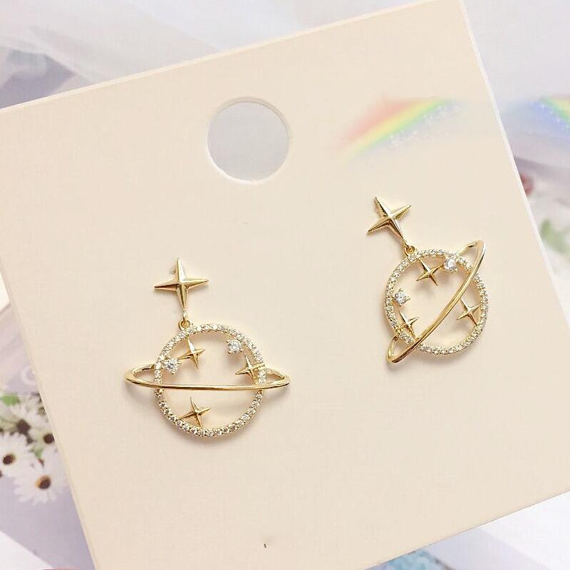 BowLift | Saturn Gold Earrings