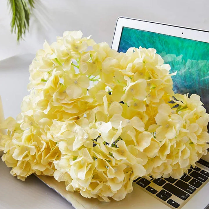 BowLift | Artificial Hydrangea Flowers Outdoors