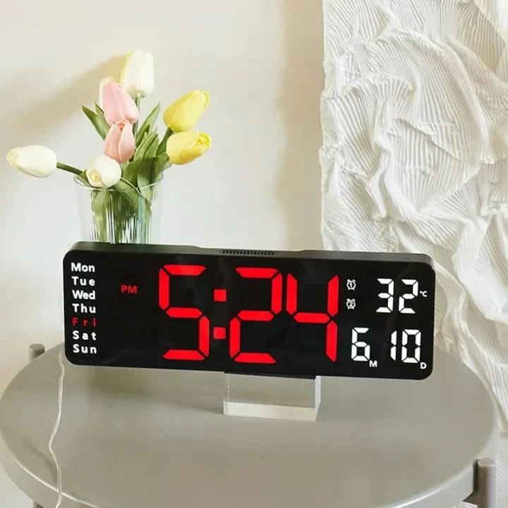 BowLift | ARIS - Digital watch with night light Features